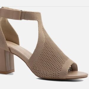 New Bella E legant Tan Block Heel Sandals